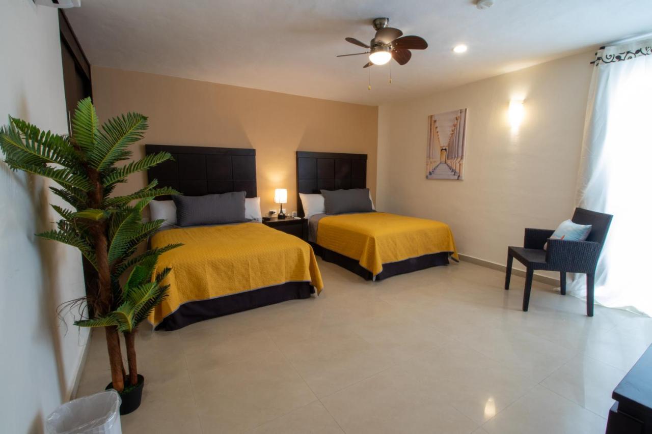 Hotel Villas Segovia Suites Playa Del Carmen Kültér fotó